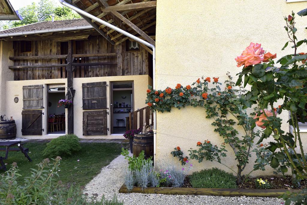 Bed and Breakfast La Parenthese Saint-Genix-sur-Guiers Zewnętrze zdjęcie