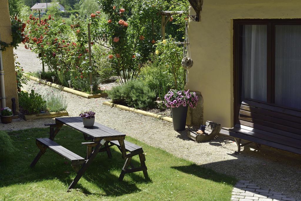 Bed and Breakfast La Parenthese Saint-Genix-sur-Guiers Zewnętrze zdjęcie