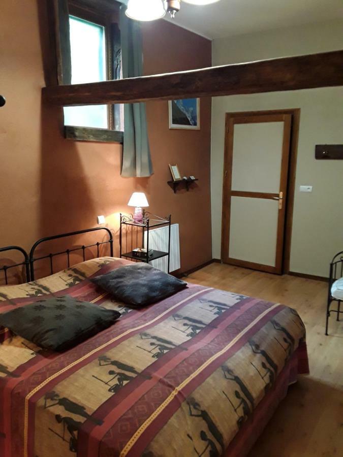 Bed and Breakfast La Parenthese Saint-Genix-sur-Guiers Zewnętrze zdjęcie